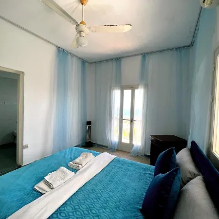 Sea View Spacious Private In Apartment
